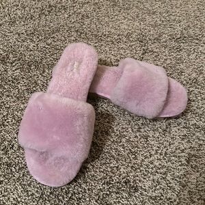 NWOT UGG Cozette slides size 9